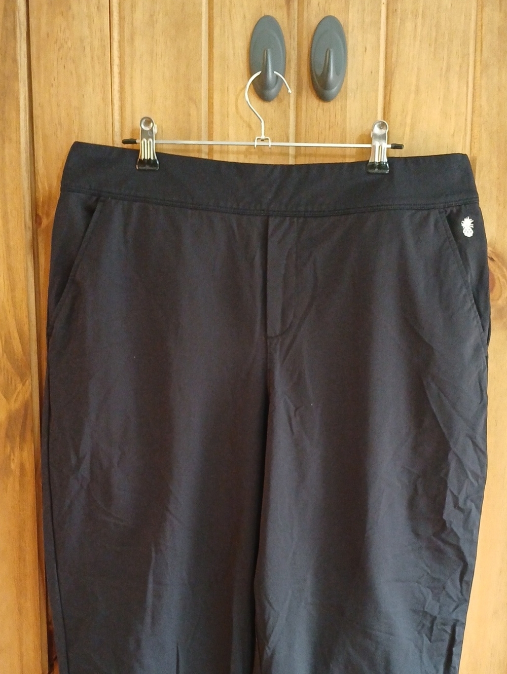 Womens Tommy Bahama Everyday Active Ankle Pants - Large - Picture 2 of 11